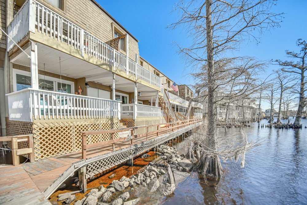 Boat & Fish: Waterfront Gem on Pasquotank River!