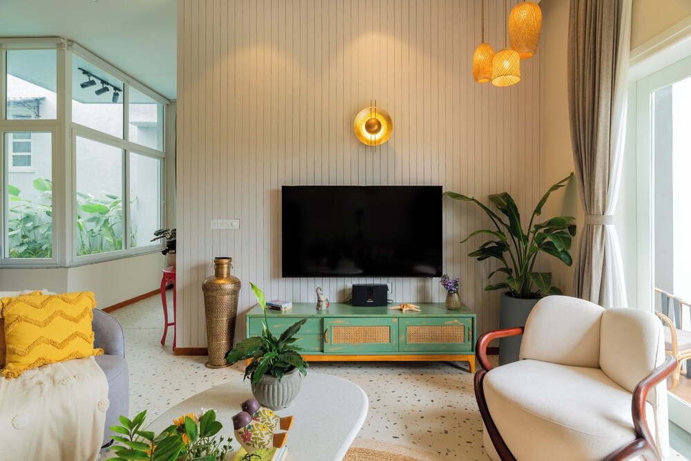 Esh Cottages Birch | Hillside 4-BHK Hideaway With Lush Garden, Common Pool, & Gaming Zone