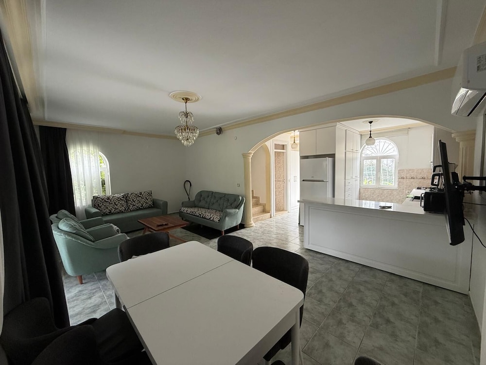 Mete 3 Villa