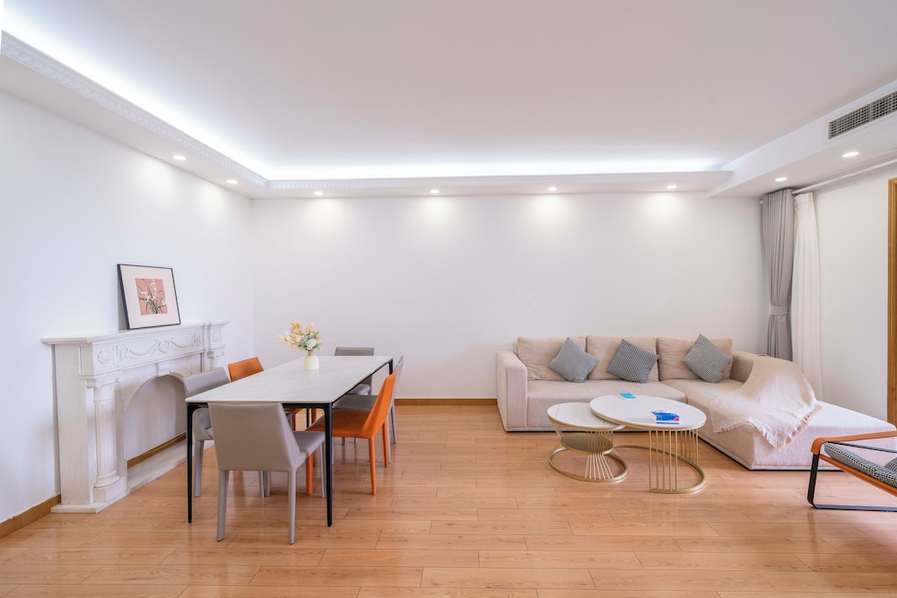 Tyms Gubei Elegant 3BR 2BA APT
