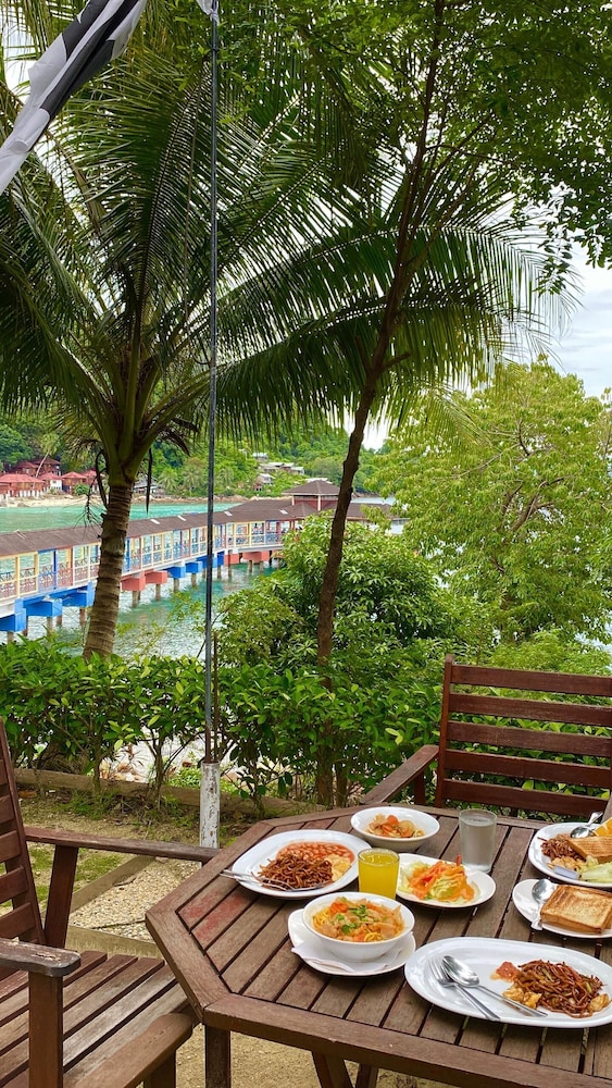 Sharilla Blue Star Resort
