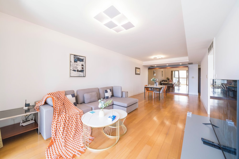 Tyms Cozy 2BR 1BA Apt Yongxin Century