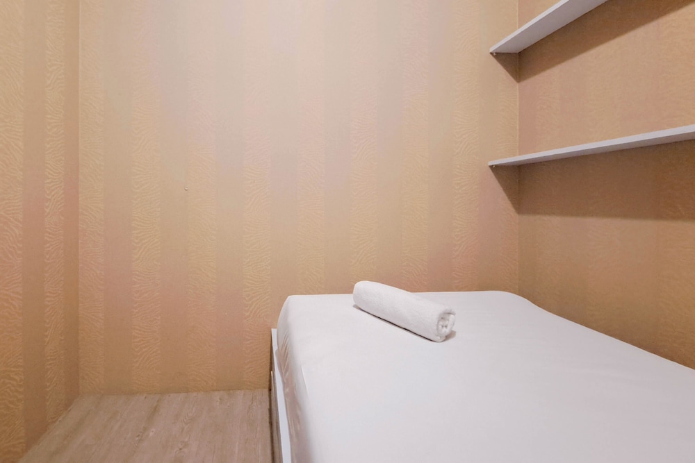 Wooden Accent 2Br At Mekarwangi Square Cibaduyut Apartment