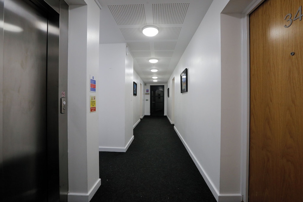 Hybrid Resi Greenwich
