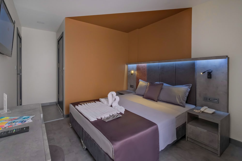 Kraliçe Oteli - Image 15