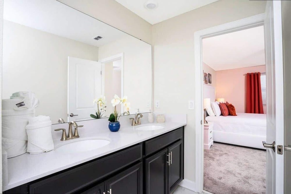 Spacious 7BR w Pool Spa Game Room Near Disney