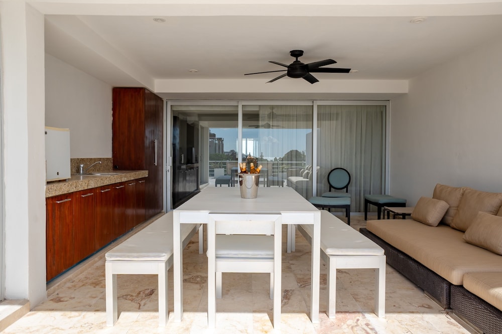 Magia Playa Penthouse 2d 3 Bedroom Condo