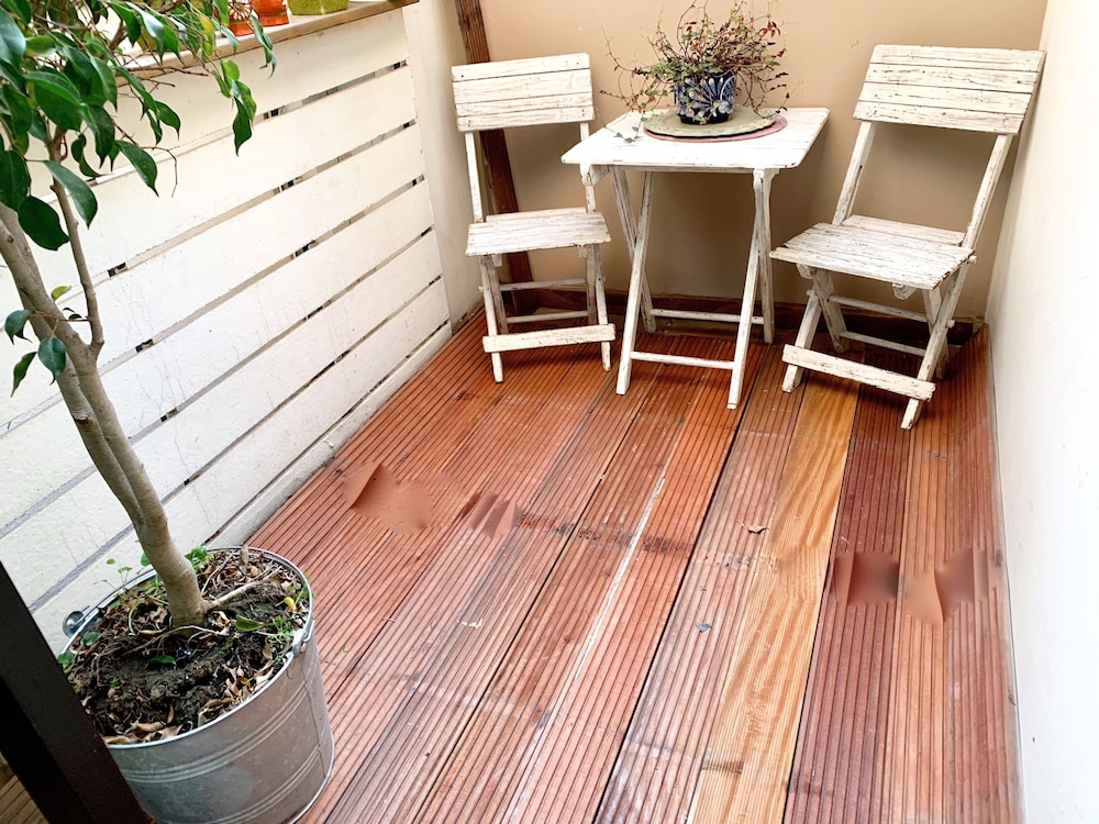 Lovely Terraza Masaryk courtyard_garden photo