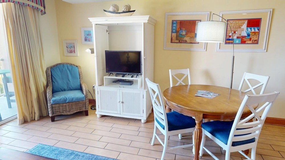 Tybee Beach Club 113 by Tybee Vacation Rentals