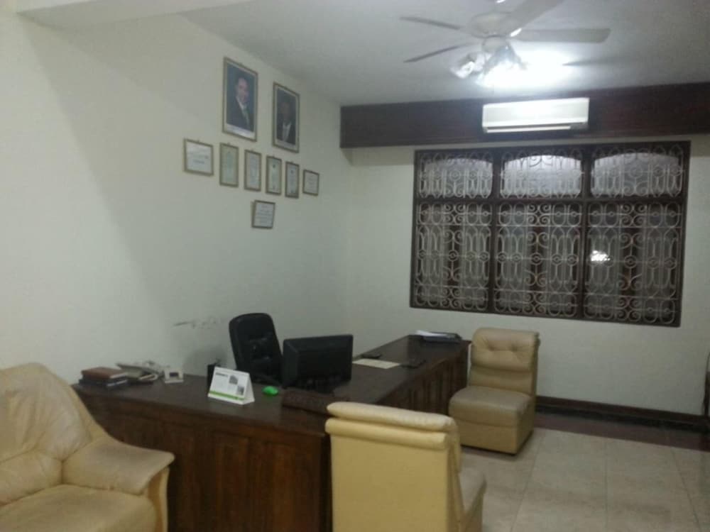 Hotel Executive