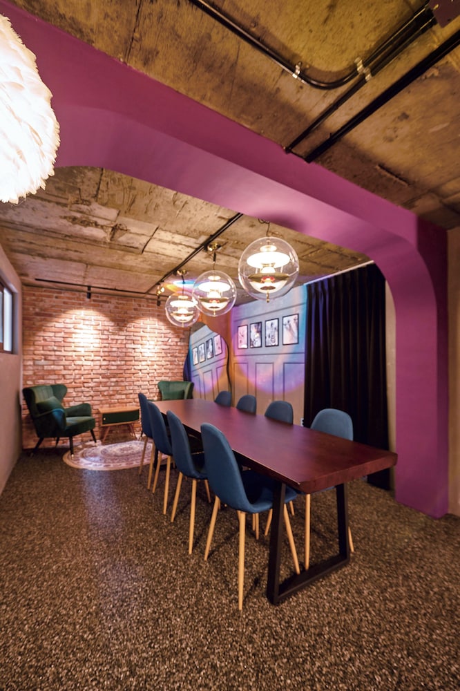 meeting & event spaces
