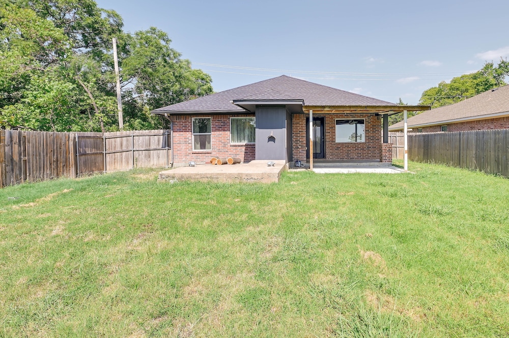 Princeton Vacation Rental - 8 Mi to Mckinney! view 2