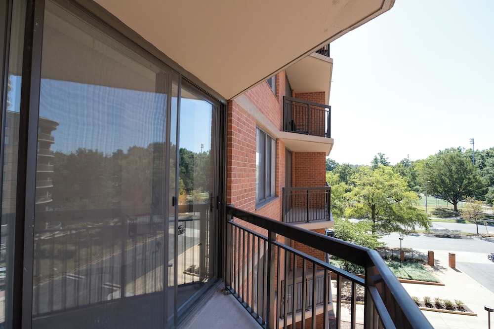 Metro-Friendly DC Apartments
