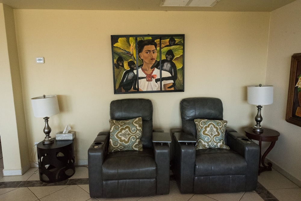 Las Olas A104 3 BR by Casago view 4