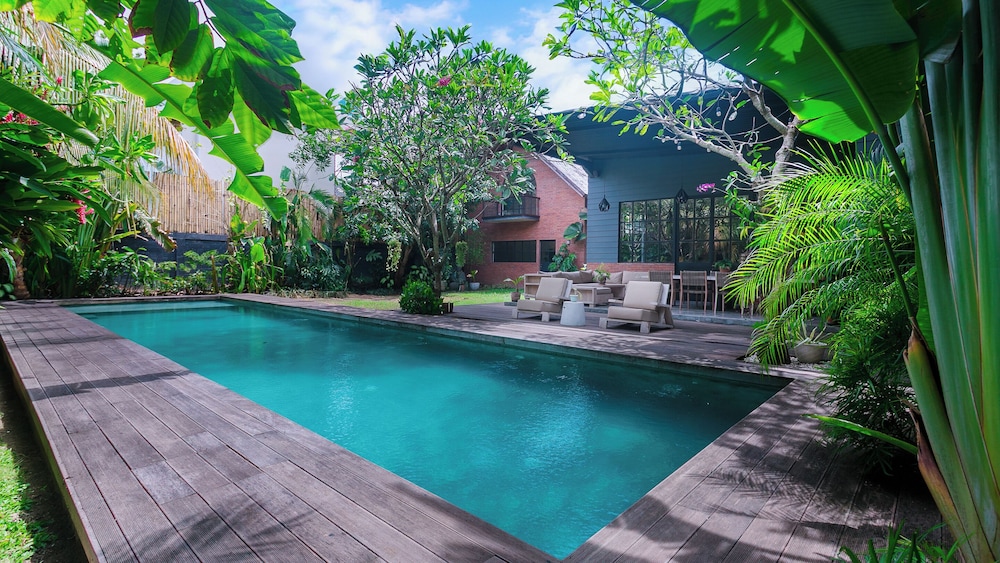Bon Ton Villa By Betterplace