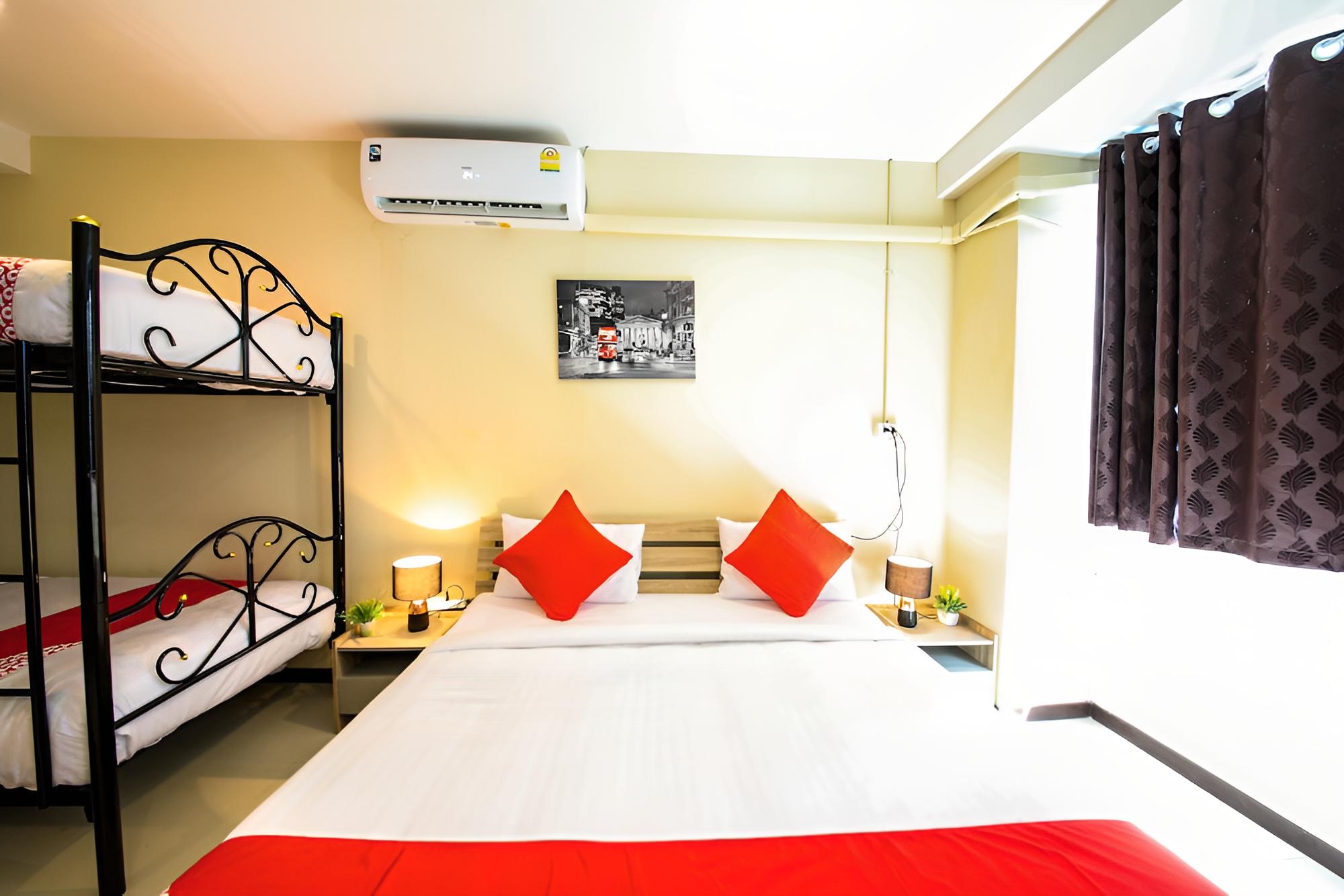 OYO 118 Beach Walk Stay
