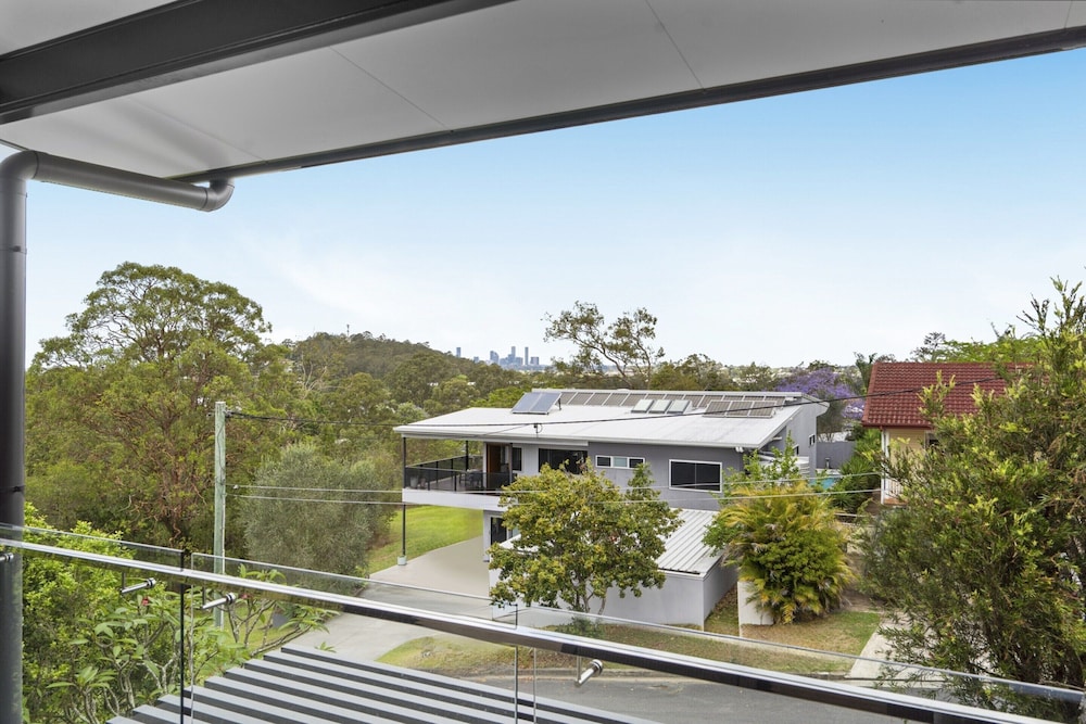 Family Home Near North Brisbane Parks
