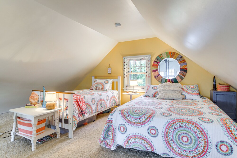 Dog-friendly Westover Cottage w/ River Access! view 2