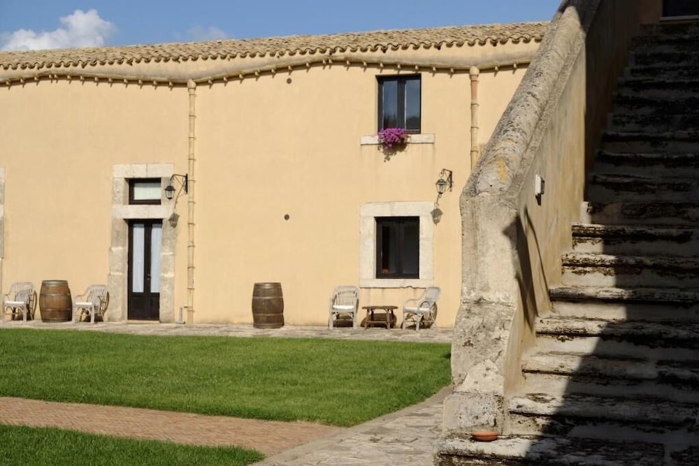 Baglio San Vincenzo view 5