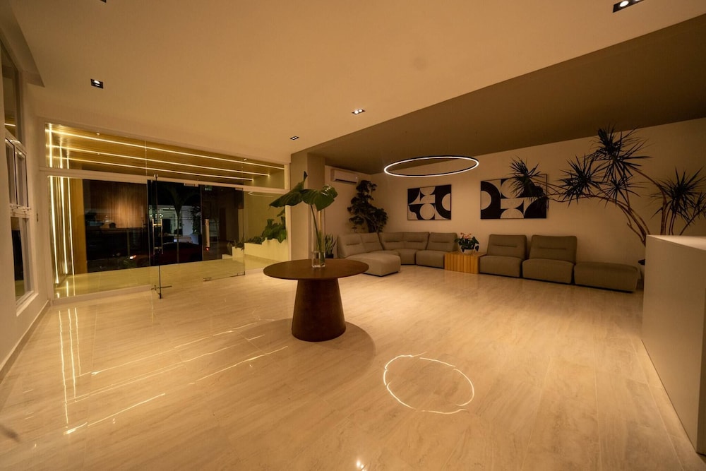 Enjoy Stylish 3br 3, 5b Stylish, Downtown Ocean View