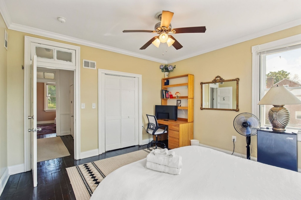 Charming Victorian Home With Porch & Large Yard 7 Bedroom Home
