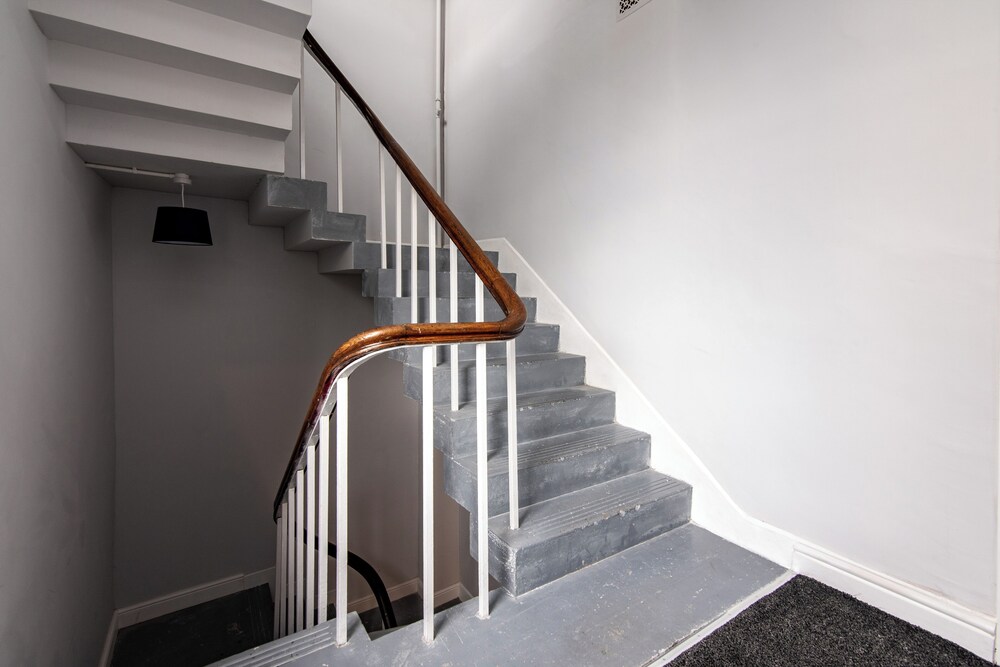 Maritime House I view 4