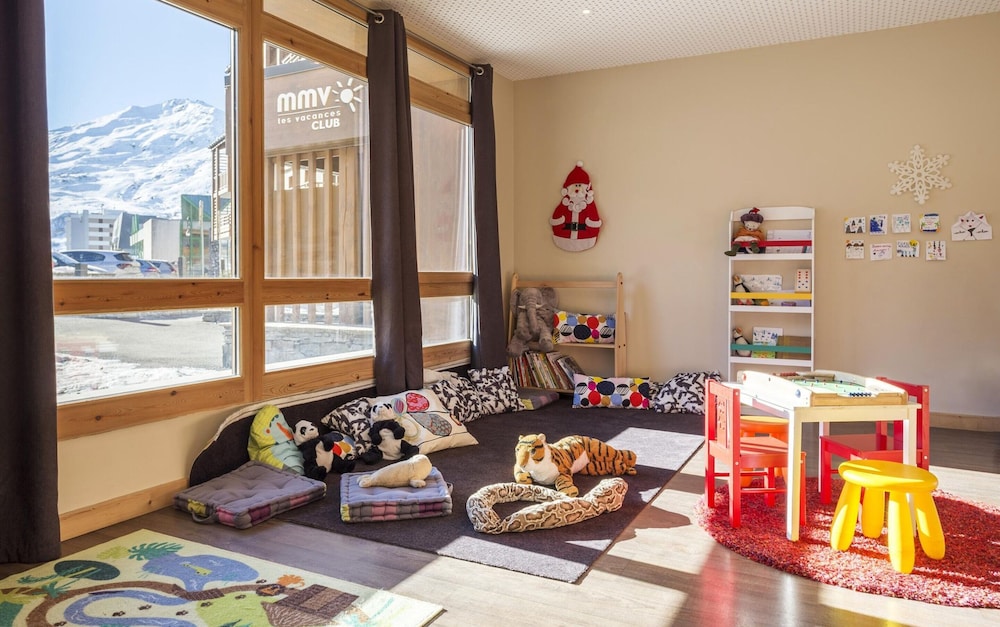 Apartment in Les Menuires With Spa & Ski Access