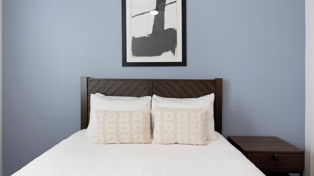 Landing Apartments Phoenix - Maryvale Village
