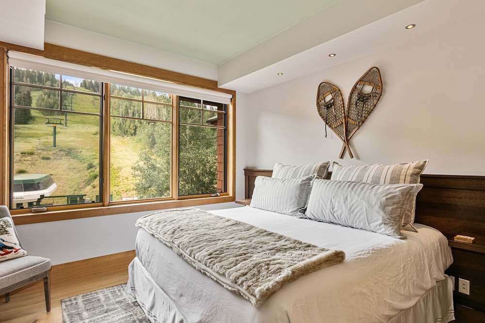 Grand Lodge - Four Bedroom #502 - Ski-in/ski-out 4 Condo