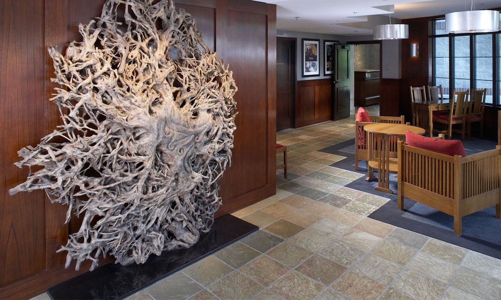 Inn On Woodlake