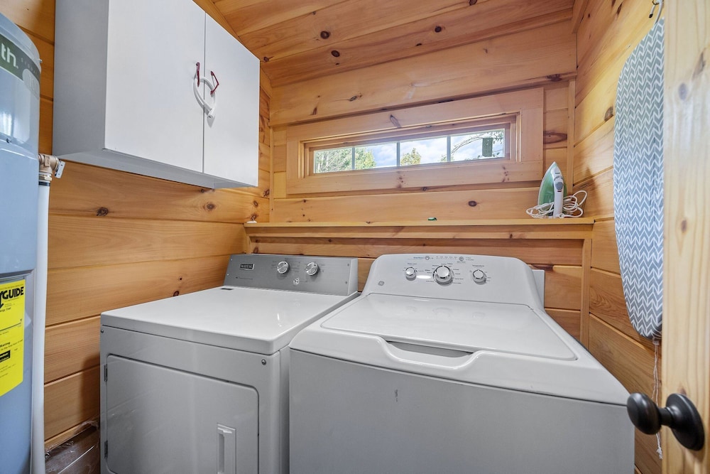 The Homestead 2 Bedroom Cabin