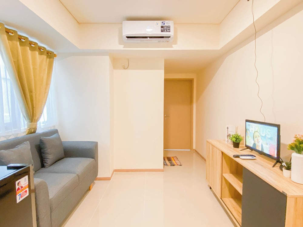 Calm Comfortable 2Br At Meikarta Apartment