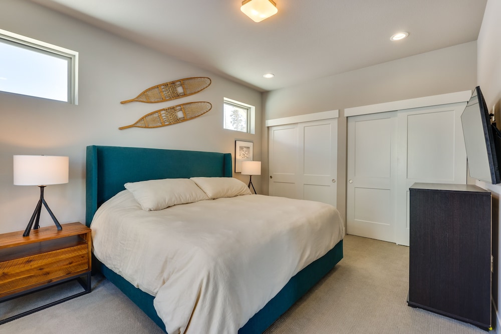 Fraser Vacation Rental - Shuttle to Winter Park!