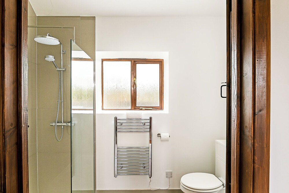 Glyme Flat Peaceful Country Retreat