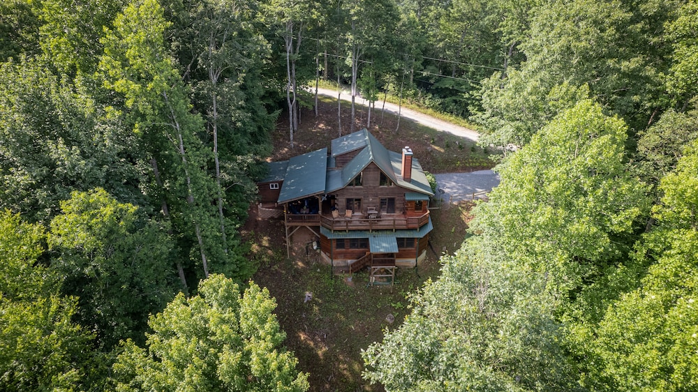 stayNantahala - Smoky Mountain Cabins