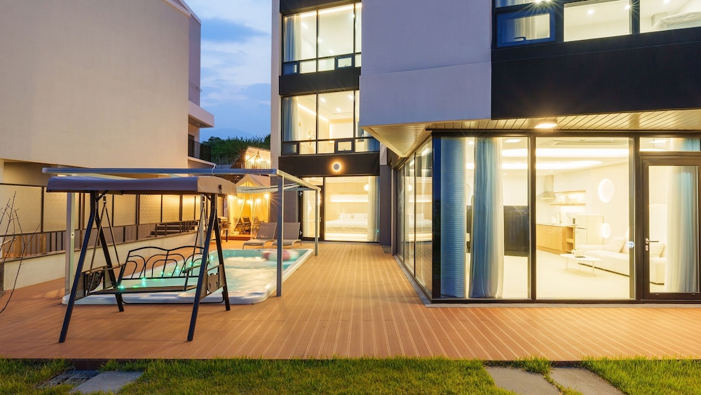 Gyeongju The Moon Aurora Pool Villa