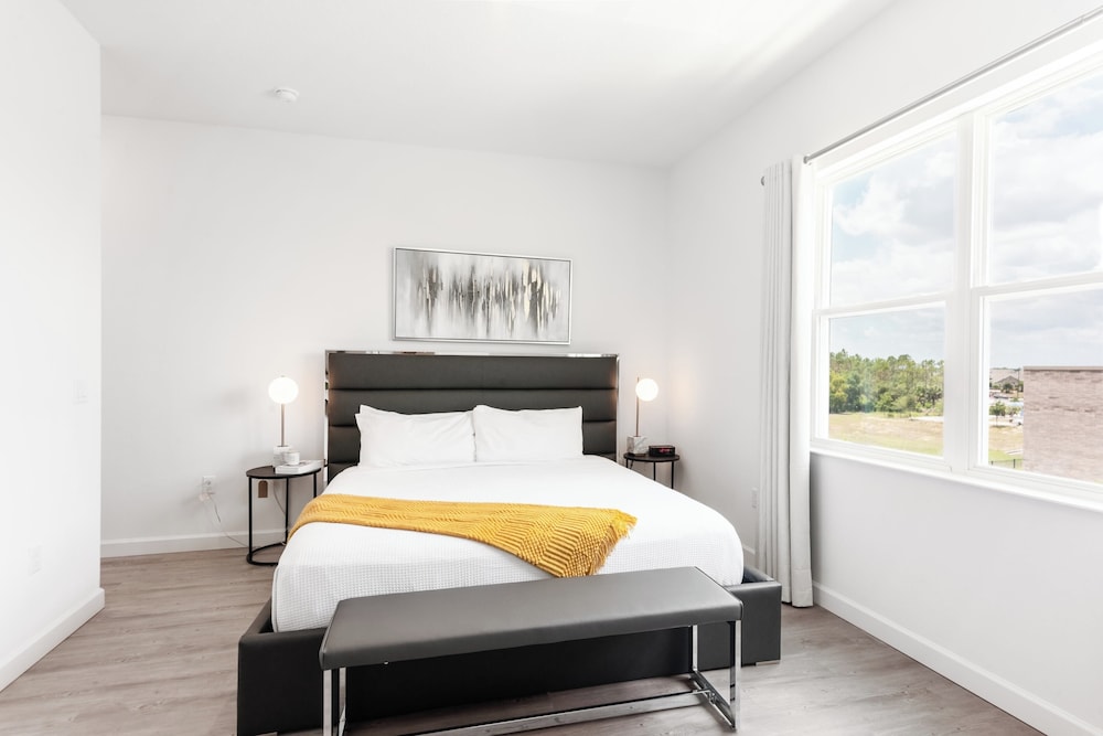 Orlando Retreat by Avantstay Private Pool Near Disney World view 4