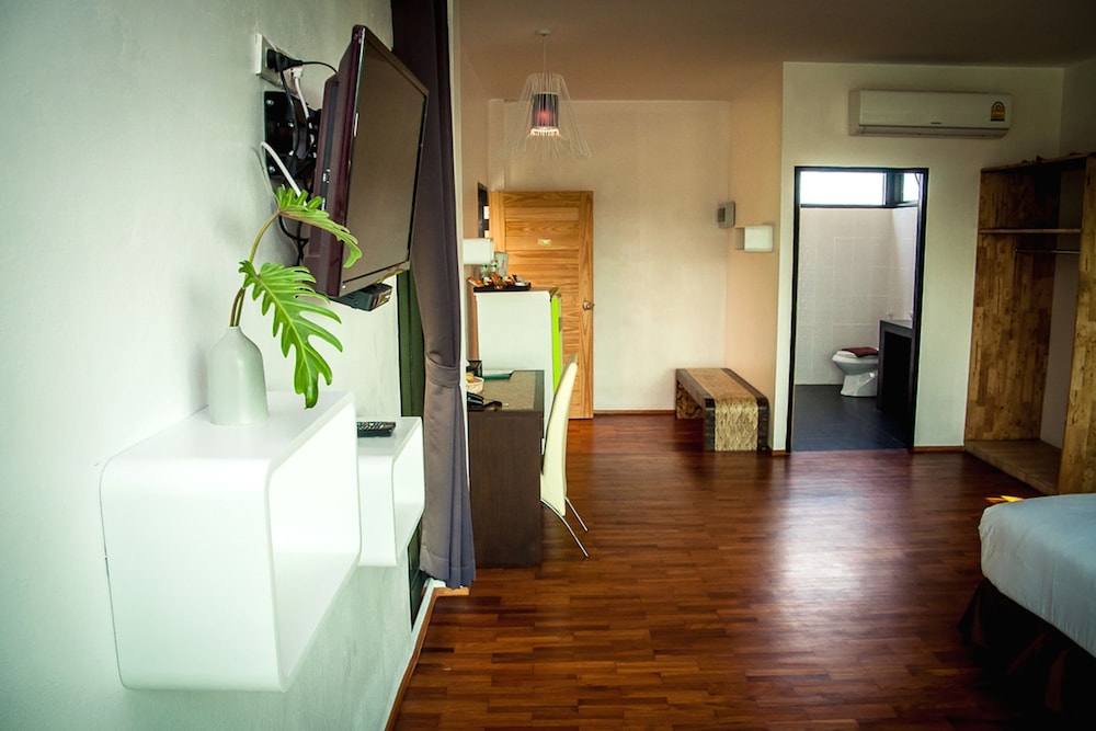 Reewa Waree Resort