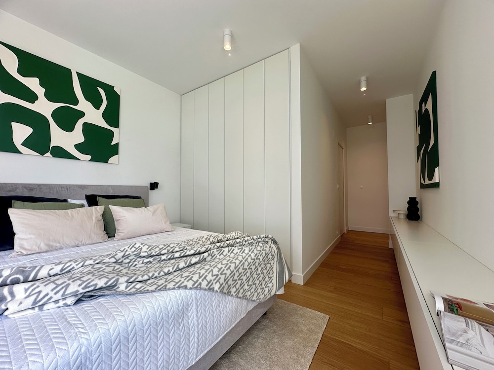 Ludwiki Apartment by Renters Prestige view 4