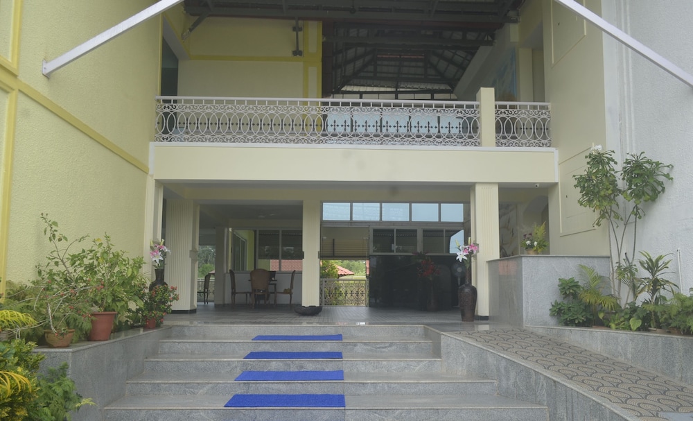 Praia Da Oura - Boutique Resort