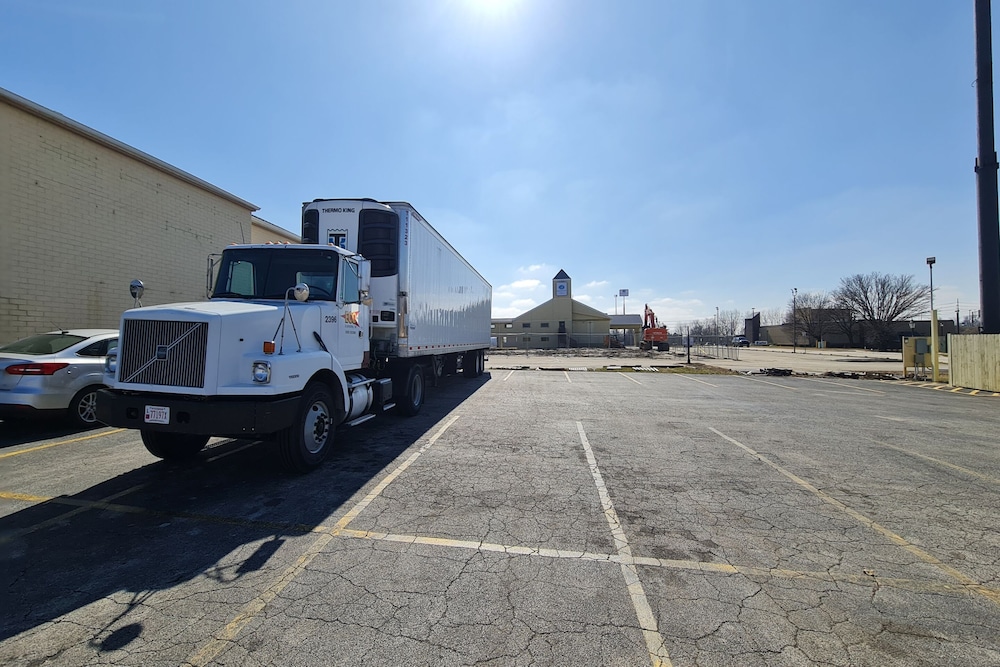 Bloomington Vacations - Bloomington Inn I-55 and I-74 - Property Image 2