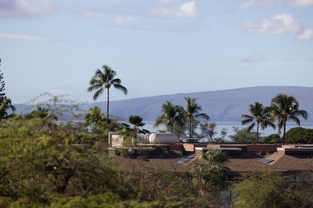 Kihei Beachside Resort Vistas