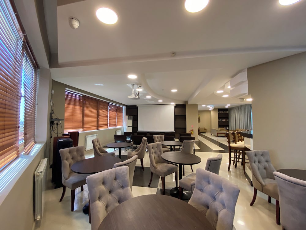 Photo 37