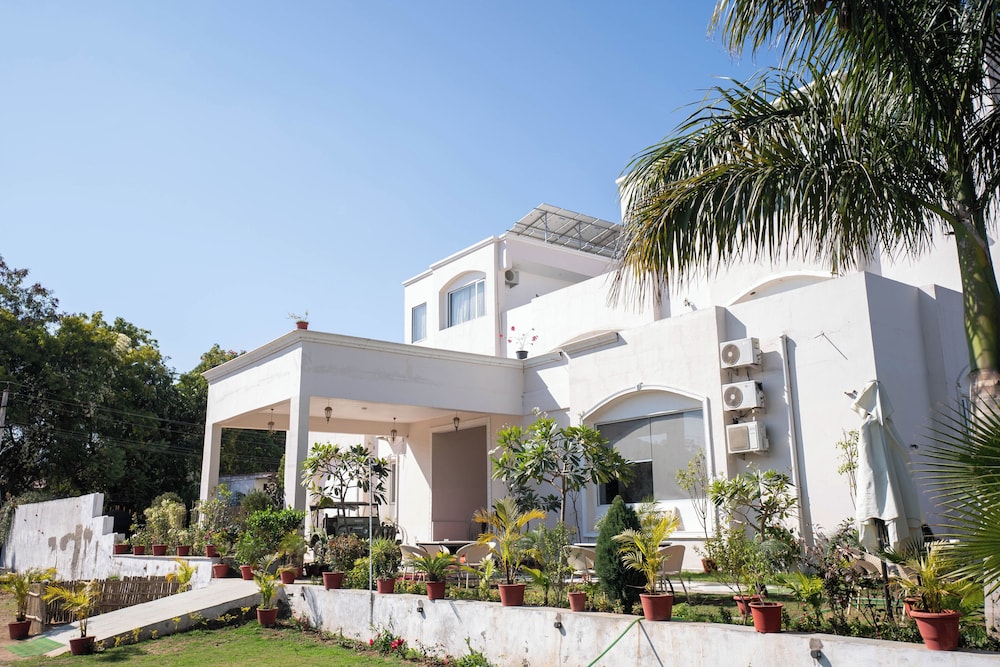 Surya Kothi Resort