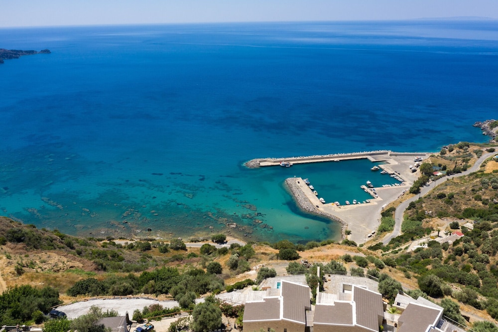 Pyrgos Exclusive Villas