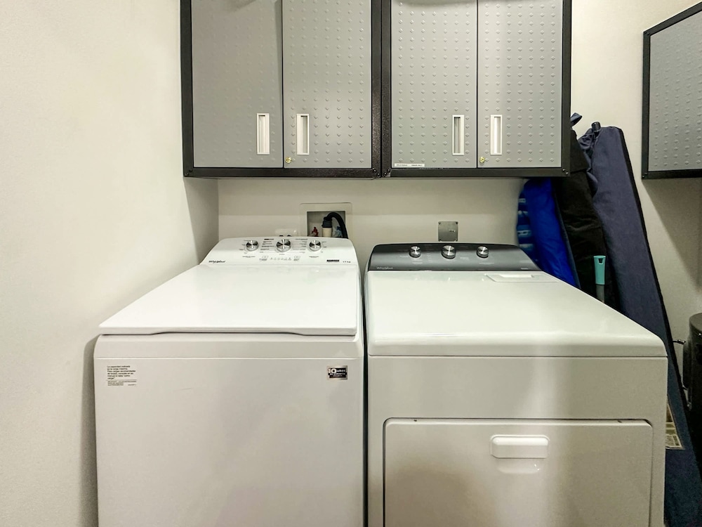 Modern 3BR Family Escape