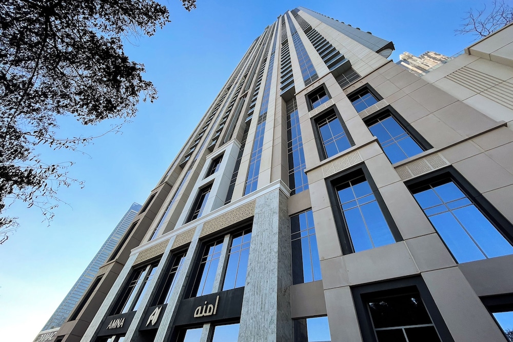 SIMPLY COMFORT Luxury 2Br Apt with Stunning Views Amna Tower