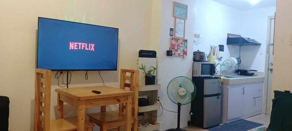 Luxurious 9th Floor Studio in Quezon City With Private Pool
