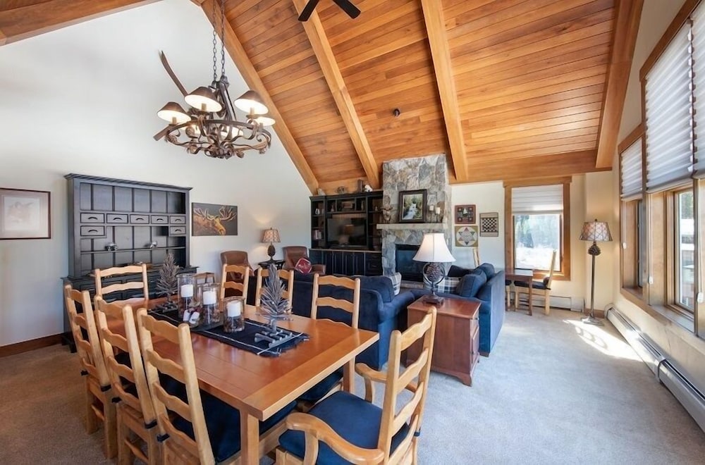 Premium Unit 2801 - Zephyr Mountain Lodge 3 Bedroom Condo