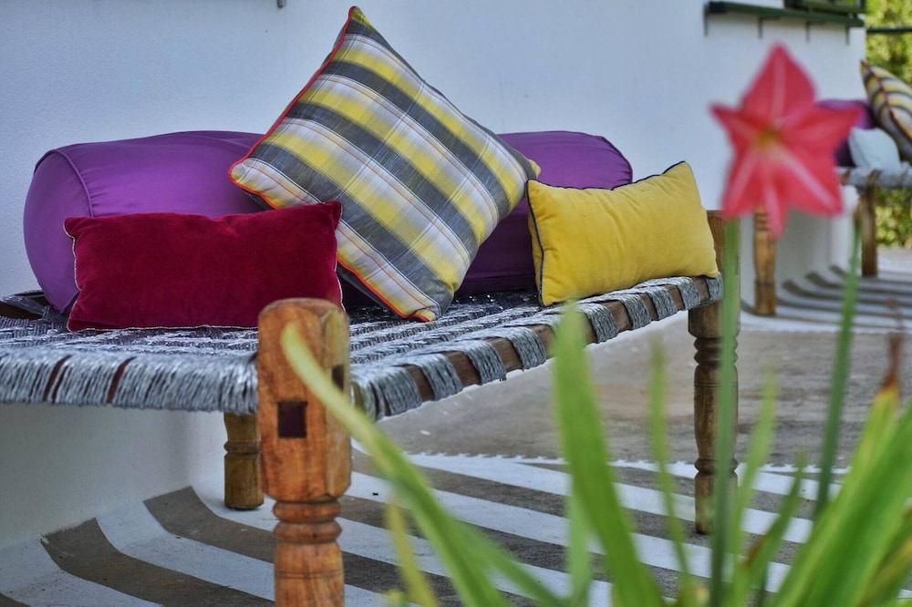 La Vie en Rose Auroville, Villa With Garden & Pool view 5